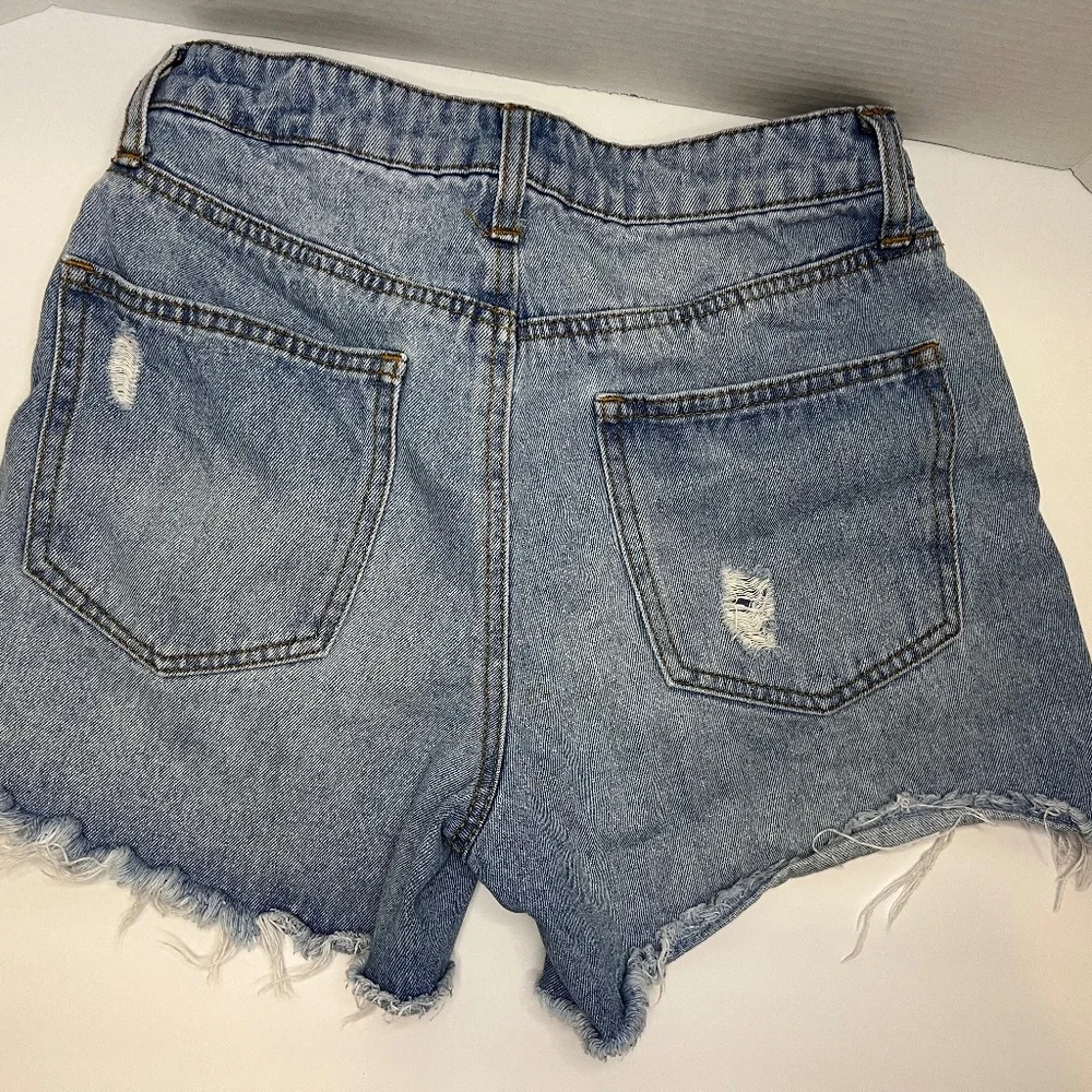 CELEBRITY PINK The Rebel Ultra High-Rise Frayed Denim Shorts Size 5/27 - Picture 2 of 3
